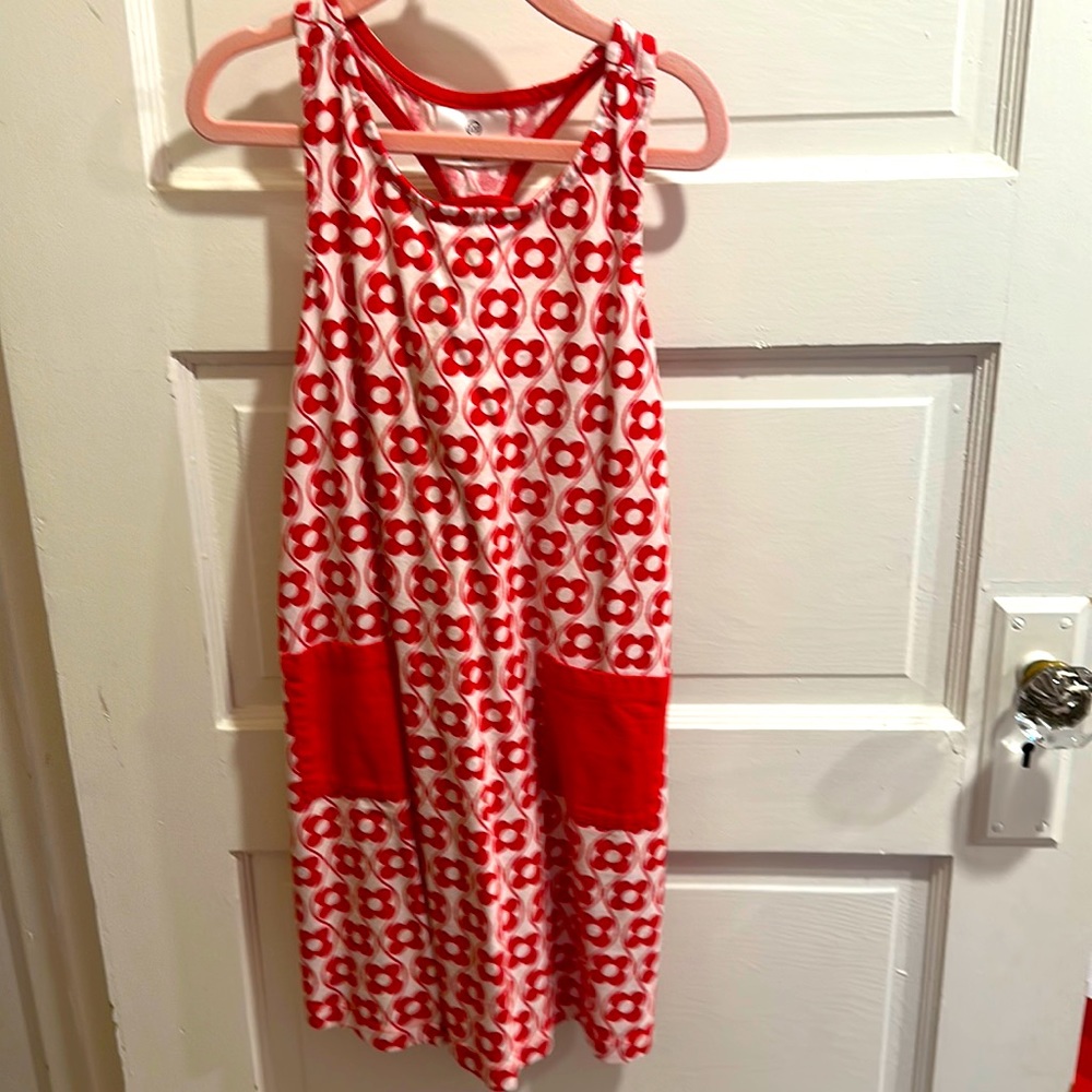 Hanna Andersson girls, dress size 120, red and white